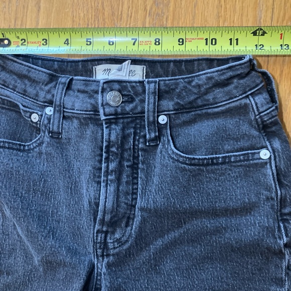 Madewell Black Wash Curvy Perfect Vintage Jean Size Petite 24 - Picture 3 of 9